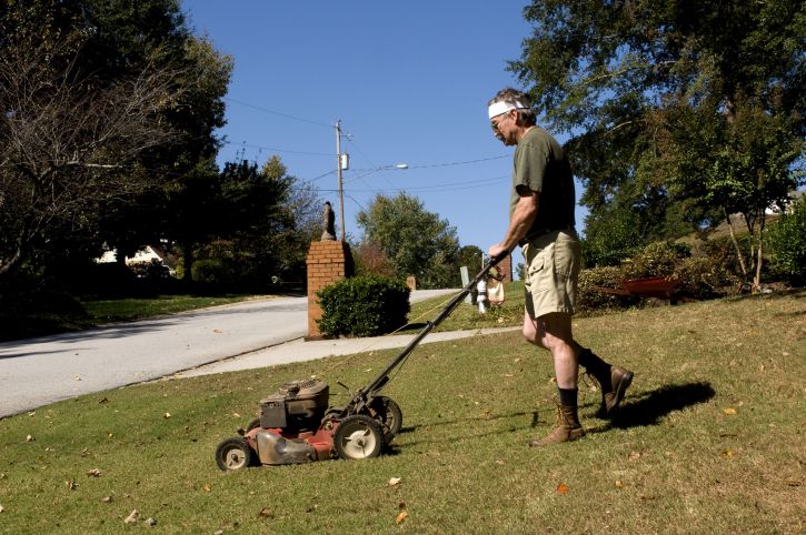 người đàn ông, cắt cỏ, đẩy, lawnmower, cỏ