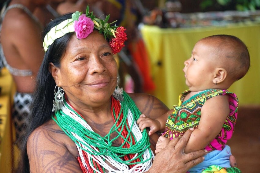 Imagen Gratis Panamá Generación Embera Wounaan