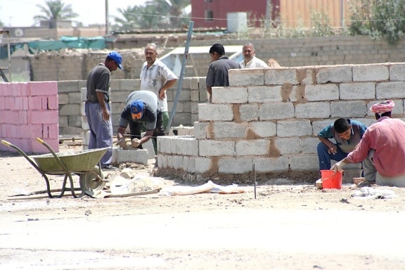 yeniden oluşturma, işçiler, Ramadi, kasaba, Irak