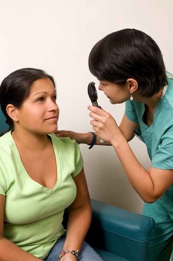 female, patient, process, receiving, eye, examination, female, physician