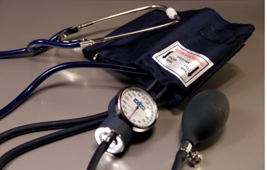 measure, patients, blood, pressure, sphygmomanometer