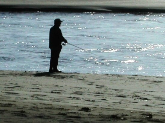 sihouette, sportfisherman, shown, river