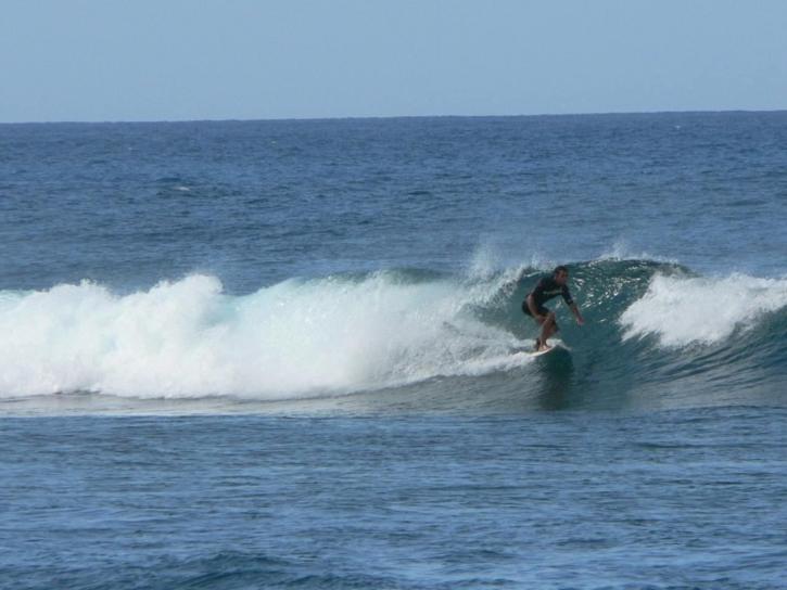 Jättiläismäinen aalto, Surfer, surfing aluksella, sport, surfer