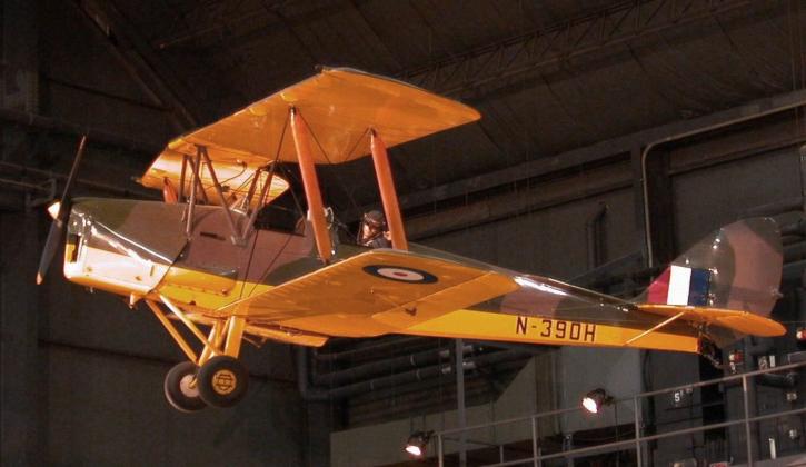 Havilland tiger, bướm đêm, máy bay huấn luyện