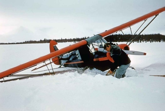 digging, airplane, snow