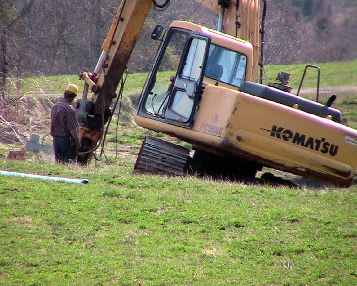 Работа экскаватора. Бульдозеры. Doosan190dx working on an Excavator. Работа экскаватором в Германии через pasolsva. Работа в деревне вакансии