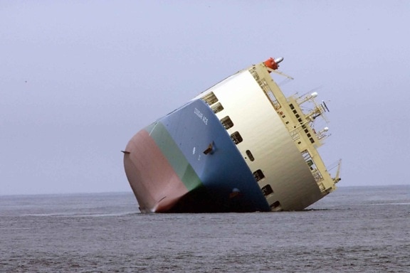 navio encalhado,