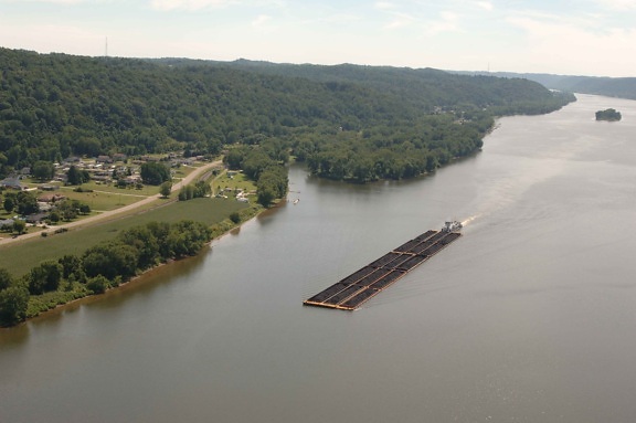 barge, Ohio, river