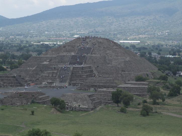 Teotihuacan πυραμίδα, φεγγάρι,