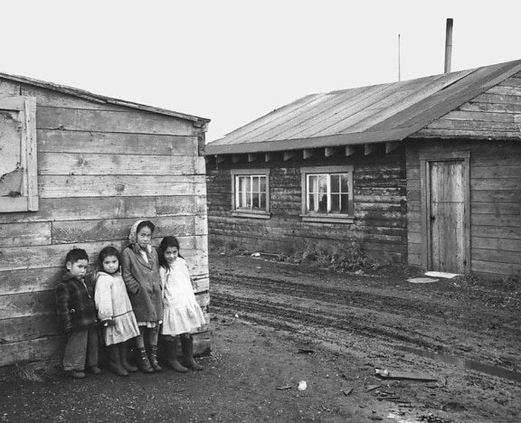 børn, stående, native, Alaskan, hjem