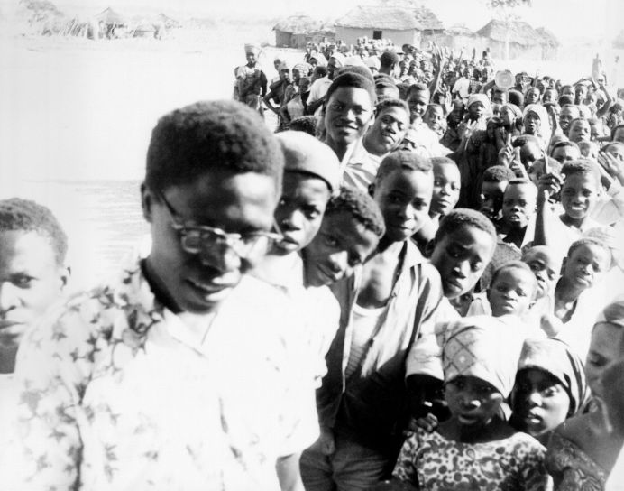 long, ligne, Cameroun, village, les habitants, en attendant, recevoir, la rougeole, la variole, la vaccination