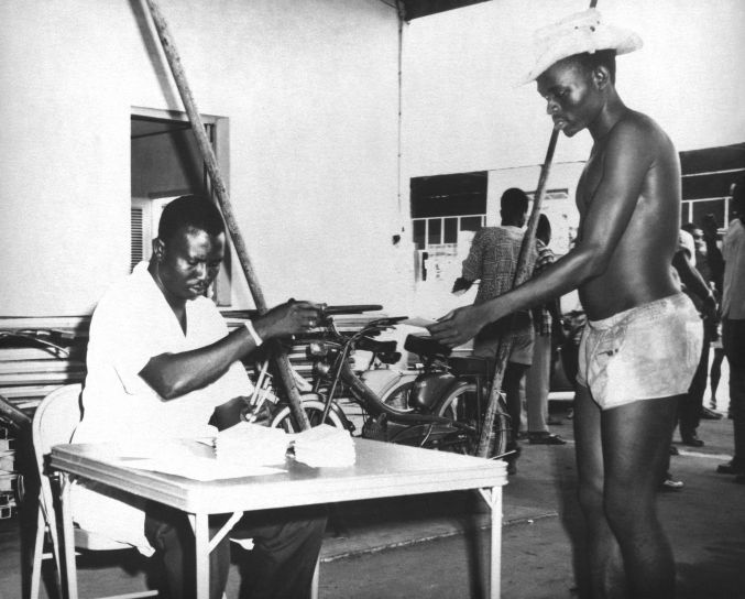 mannen, vaccinerade, smittkoppor, Nigeria