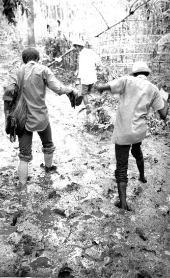les gens, à pied, de la boue, photo vintage
