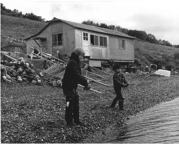 two boys, fishing, front, old, cabin
