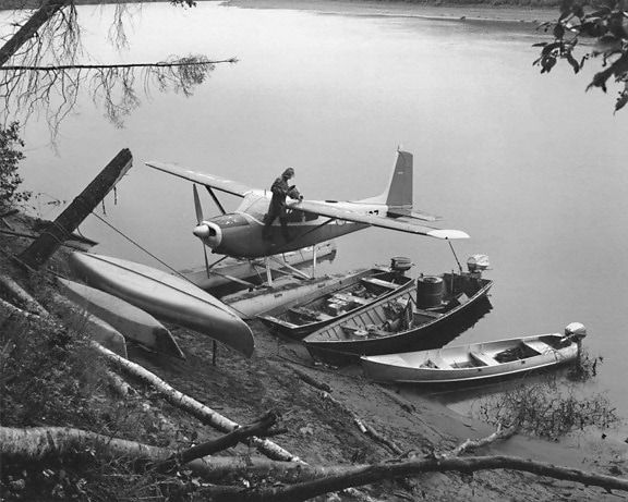 vintage, photo, man, float, plane, shore, small, boats